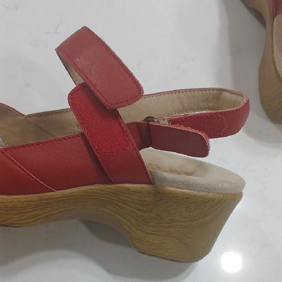Alegria Red Women's Mules Sz6 Leather Upper And Linning New Without Tag Or Box - Picture 5 of 10